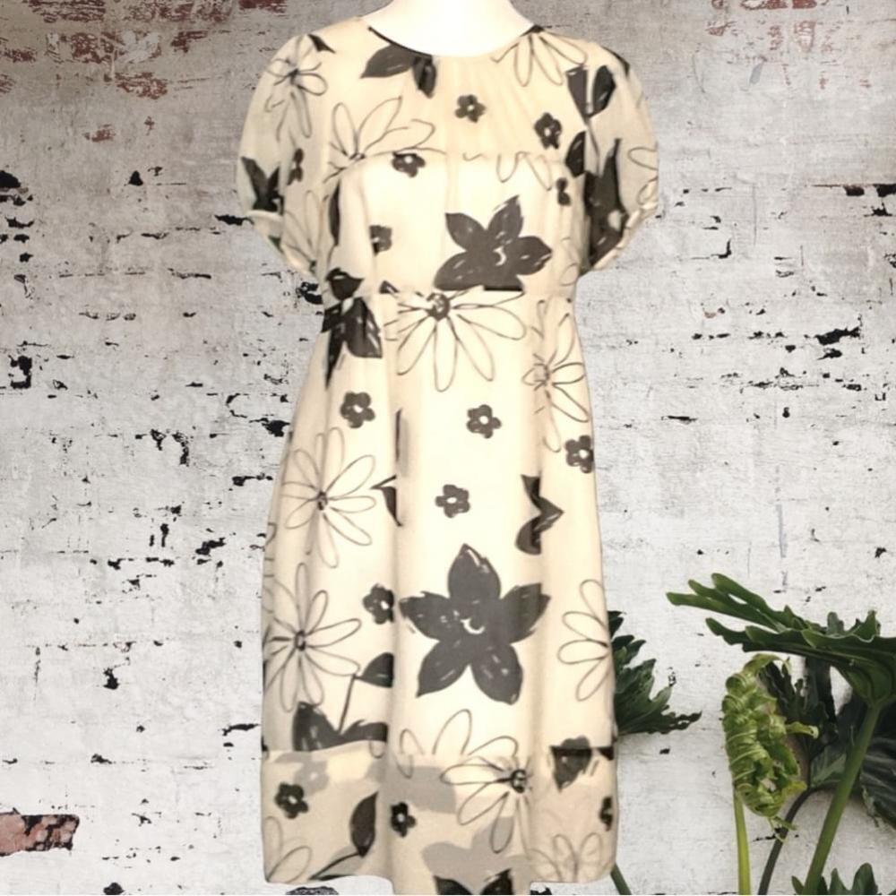 SANDRA Angelozzi 100% silk ivory/cream tea length dress w/ black  floral sz 6